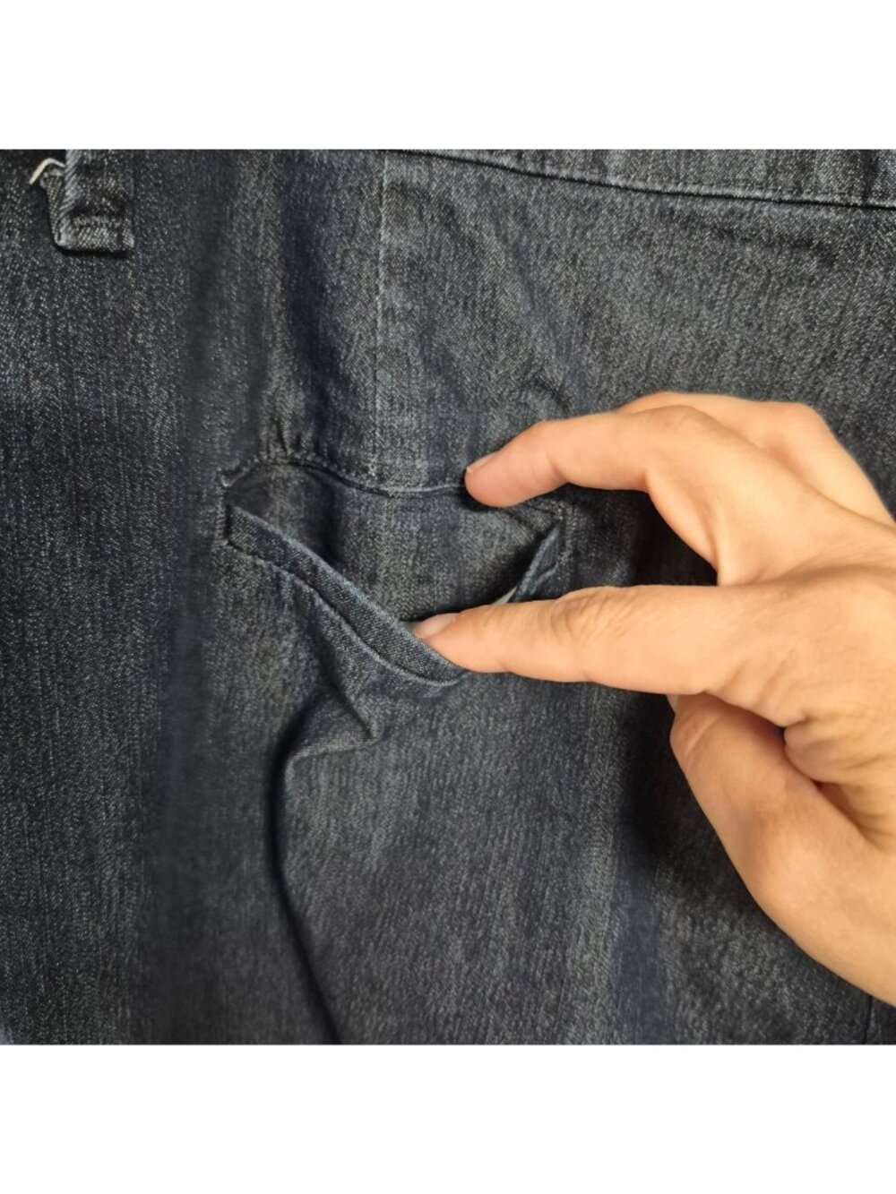Lee Relaxed Fit Women's Dark Wash Denim Pants Size 16 Long - Picture 8 of 9